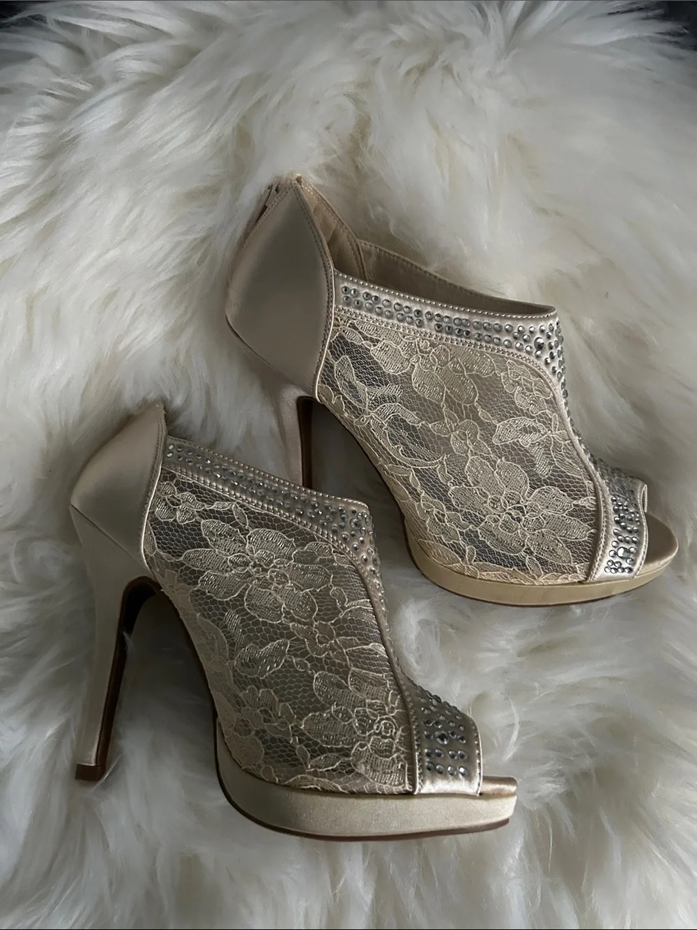 Michaelangelo Champagne Lace Peep-Toe Heels with Rhinestones